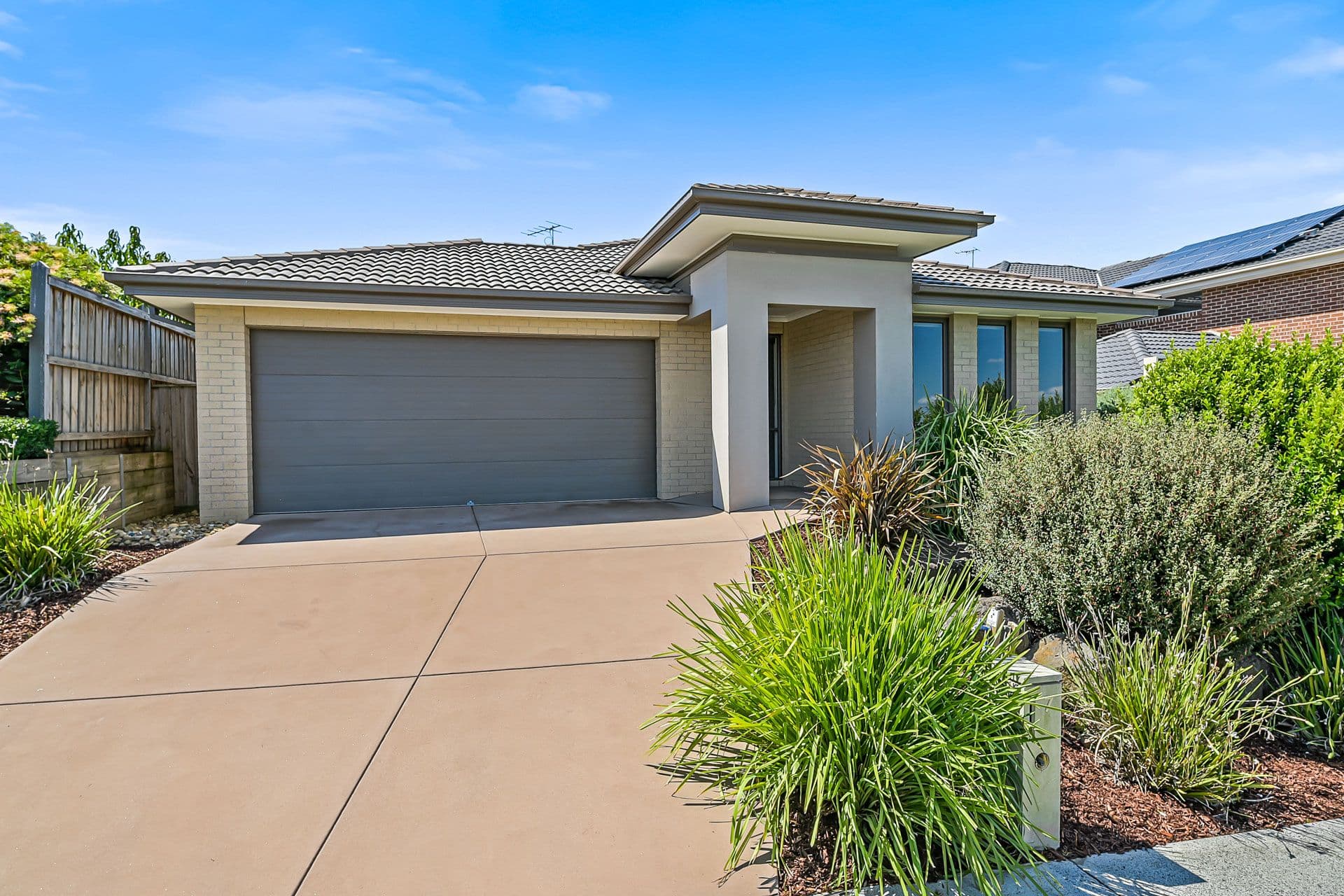 7 Belmont Crescent, Pakenham VIC 3810, Pakenham - Thumbnail 2