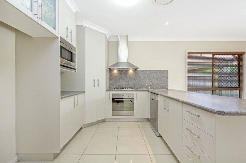 9 Silkpod Court, North Lakes QLD 4509, North Lakes - Thumbnail 2