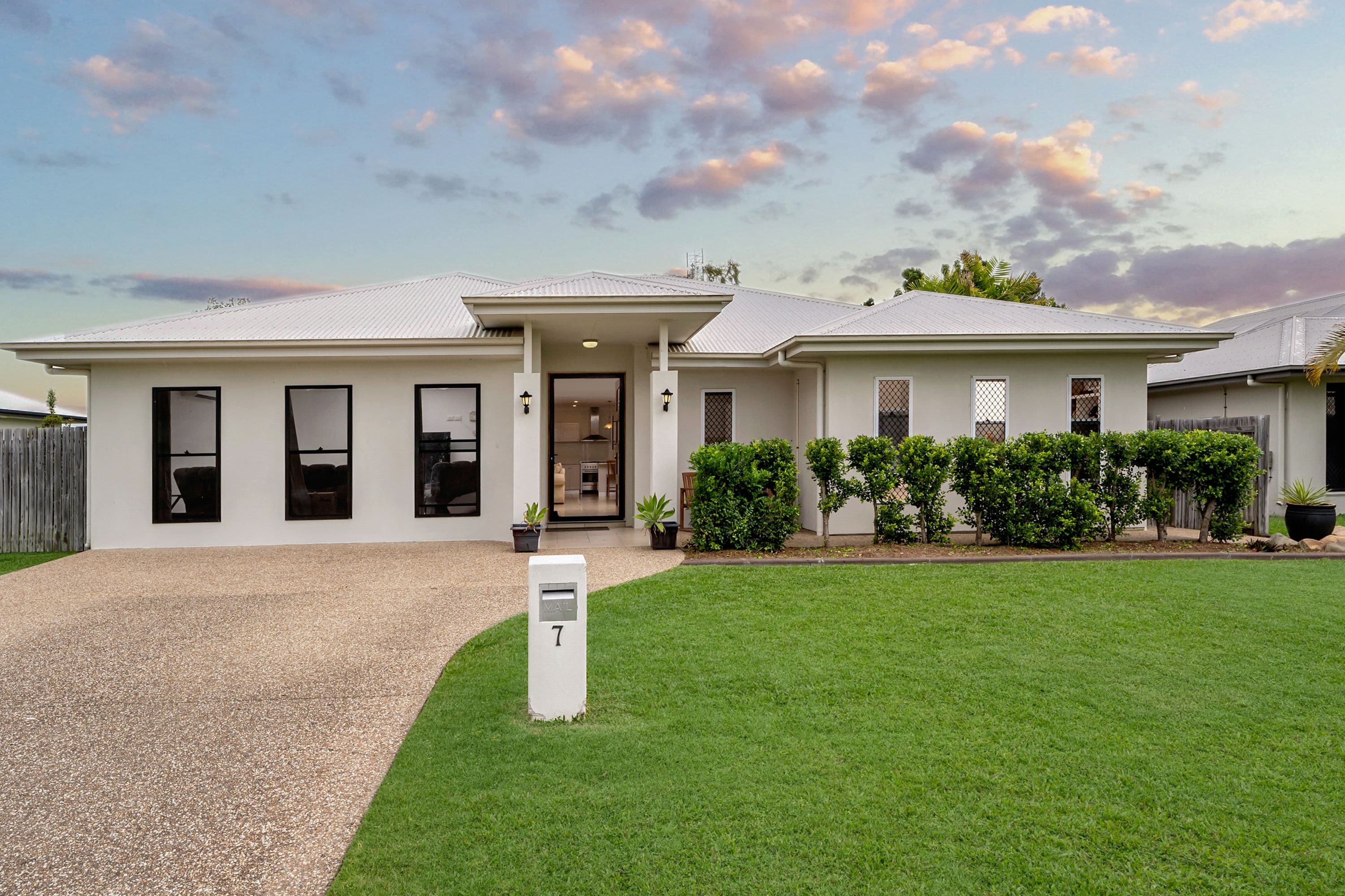 7 Barratonia Way, Mount Low QLD 4818, Mount Low - Image 1