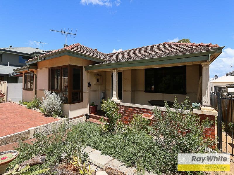 77 Westview Street, Scarborough WA 6019, Scarborough - Thumbnail 3