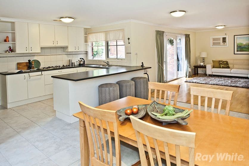 1 Armour Close, GLEN WAVERLEY VIC 3150, Glen Waverley - Thumbnail 4