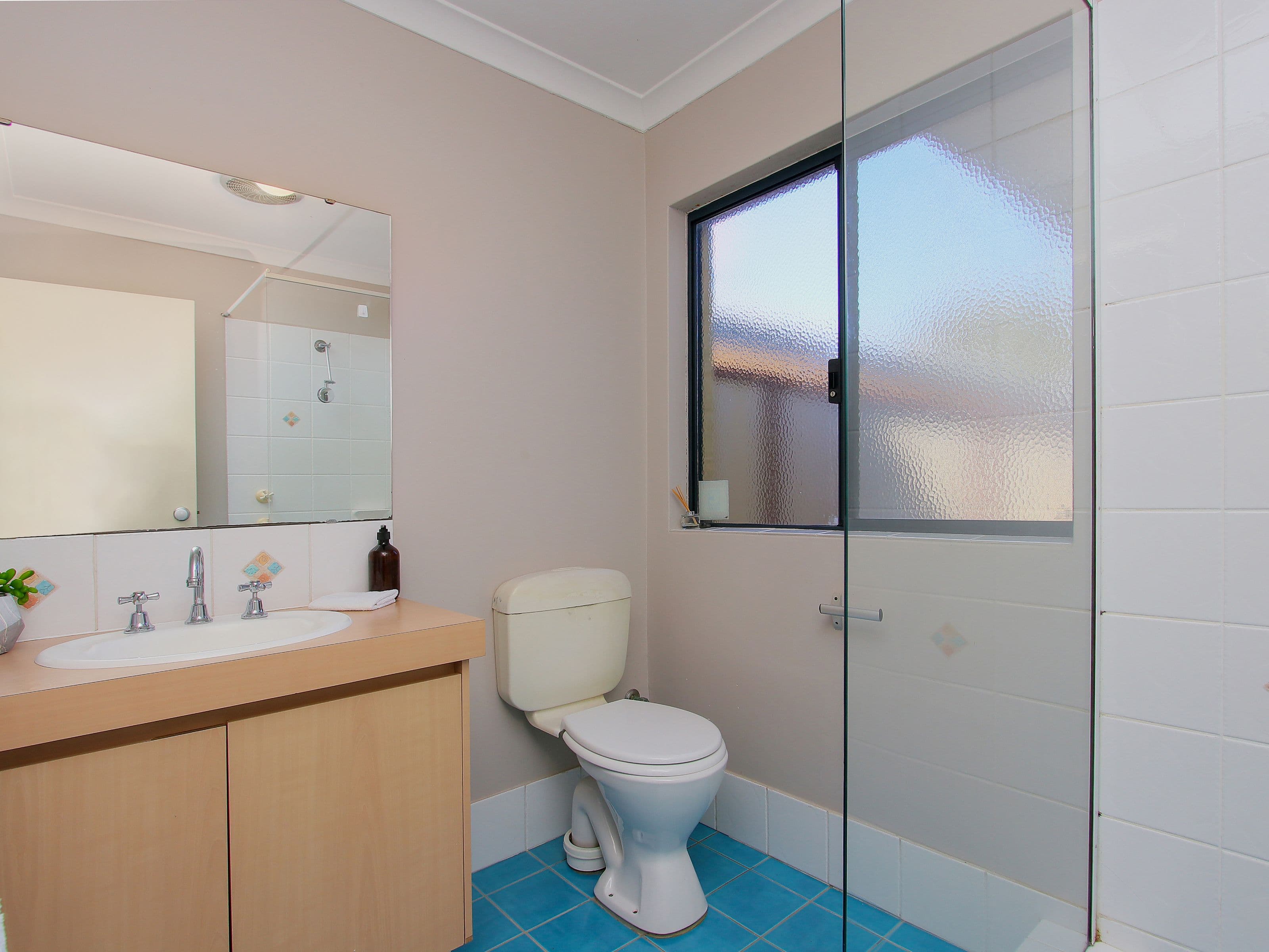 63 Cross Street, Queens Park WA 6107, Queens Park - Thumbnail 7