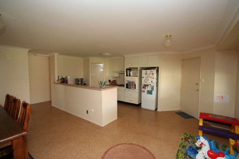 1 Elvery Court, MIDDLE RIDGE QLD 4350, Middle Ridge - Thumbnail 2