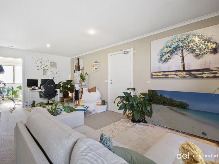 26 Aleppo Place, Cranbourne, Cranbourne - Thumbnail 2