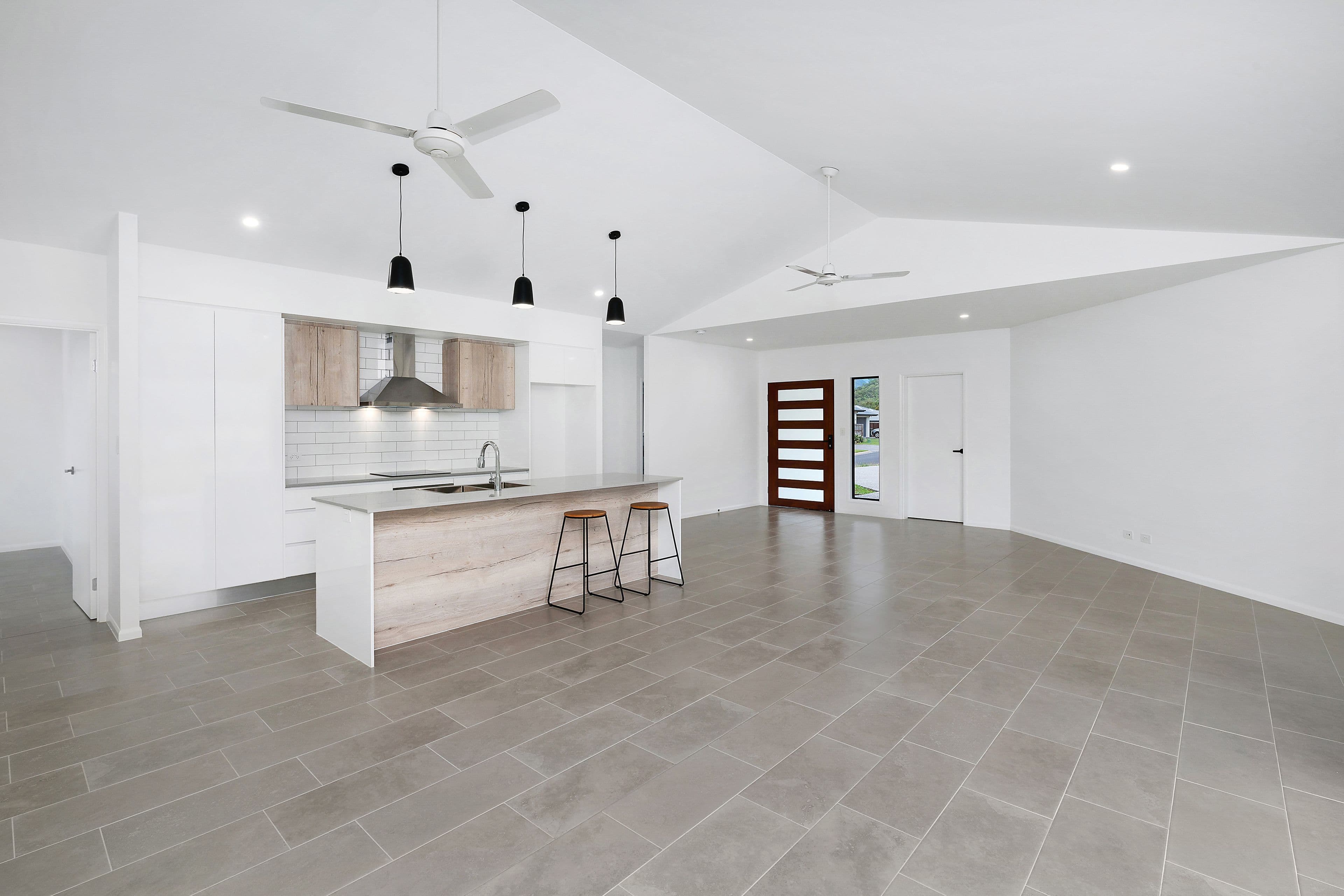9 Cronin, Gordonvale QLD 4865, Gordonvale - Image 1