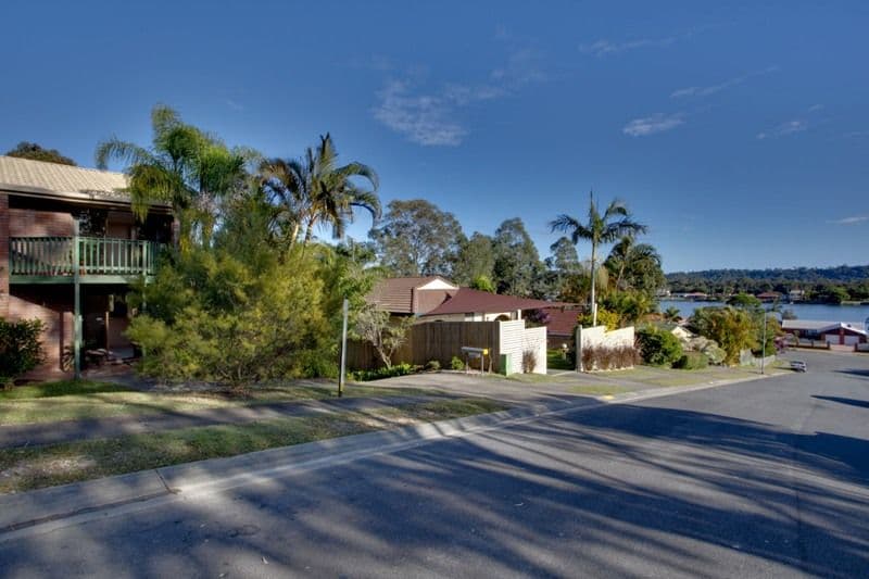 9 Daisy Street, ELANORA QLD 4221, Elanora - Thumbnail 2
