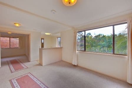 9 Daisy Street, ELANORA QLD 4221, Elanora - Thumbnail 5
