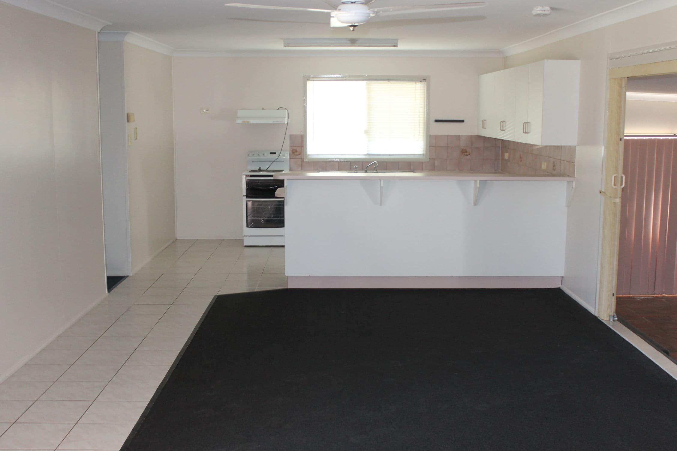 12 College Crescent, Dalby QLD 4405, Dalby - Thumbnail 2