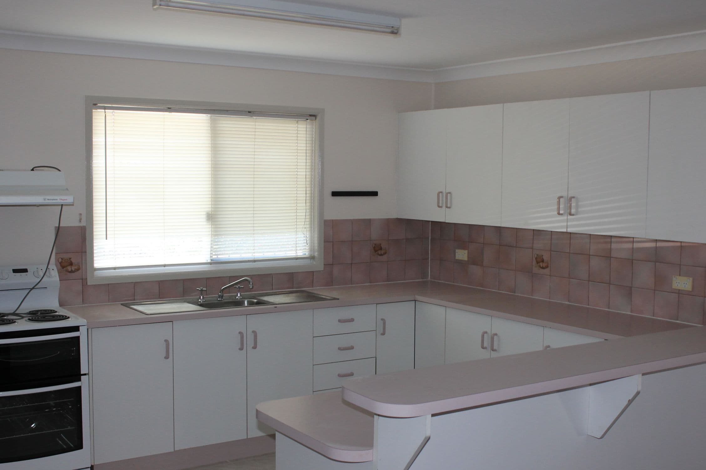 12 College Crescent, Dalby QLD 4405, Dalby - Thumbnail 3