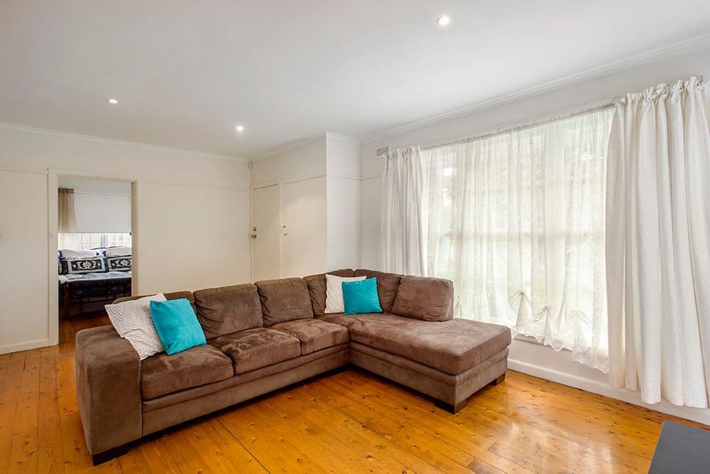 7 Marks Avenue, HEIDELBERG HEIGHTS VIC 3081, Heidelberg Heights - Thumbnail 2