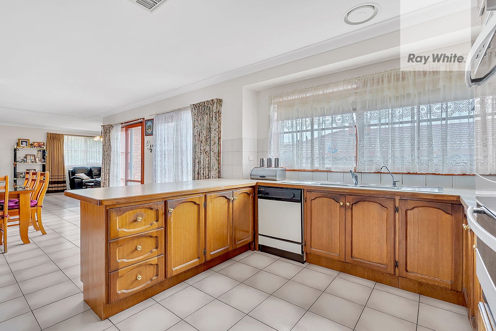23 Ambleside Road, Greenvale VIC 3059, Greenvale - Thumbnail 5