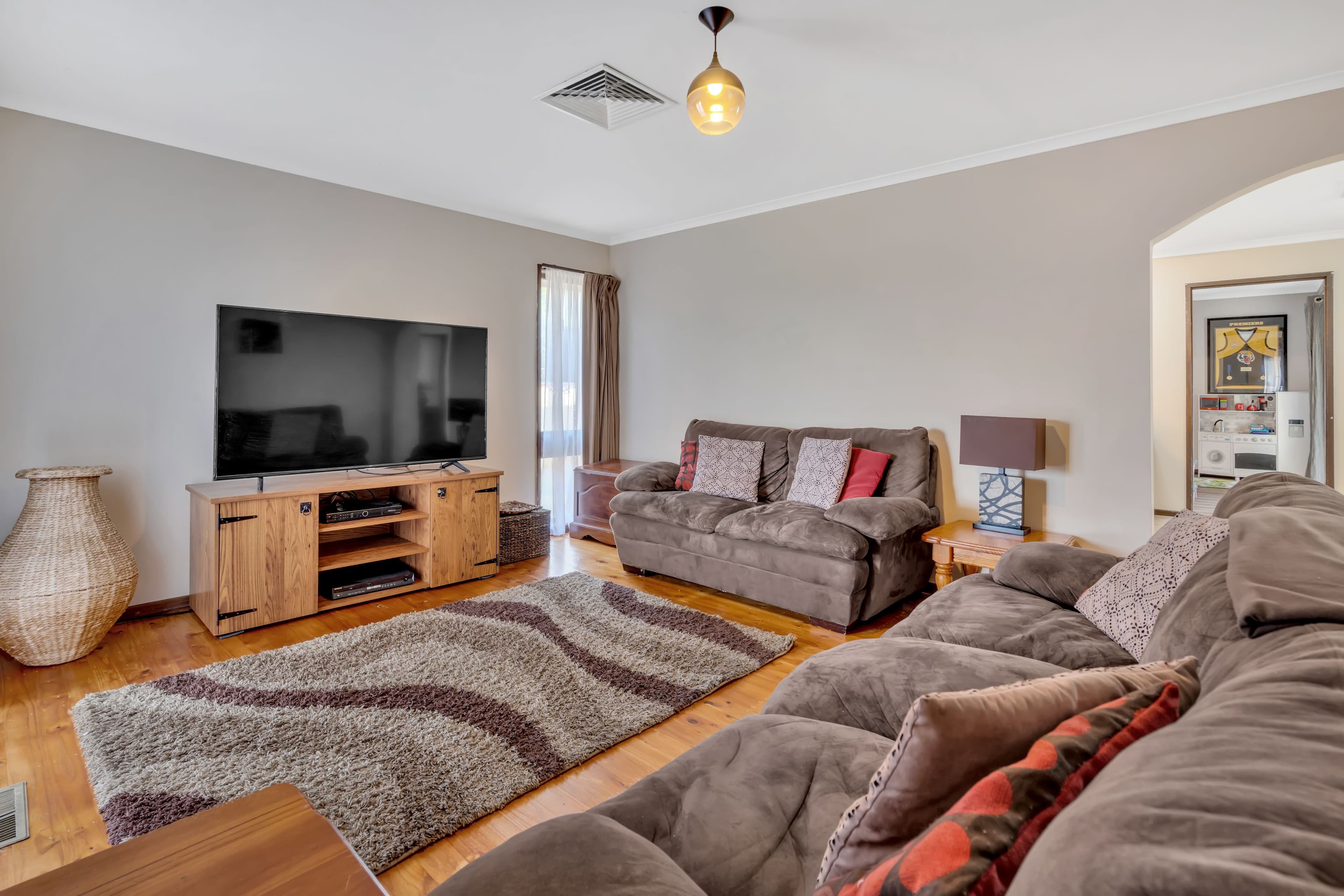 2 Bridgewater Road, Craigieburn VIC 3064, Craigieburn - Thumbnail 4