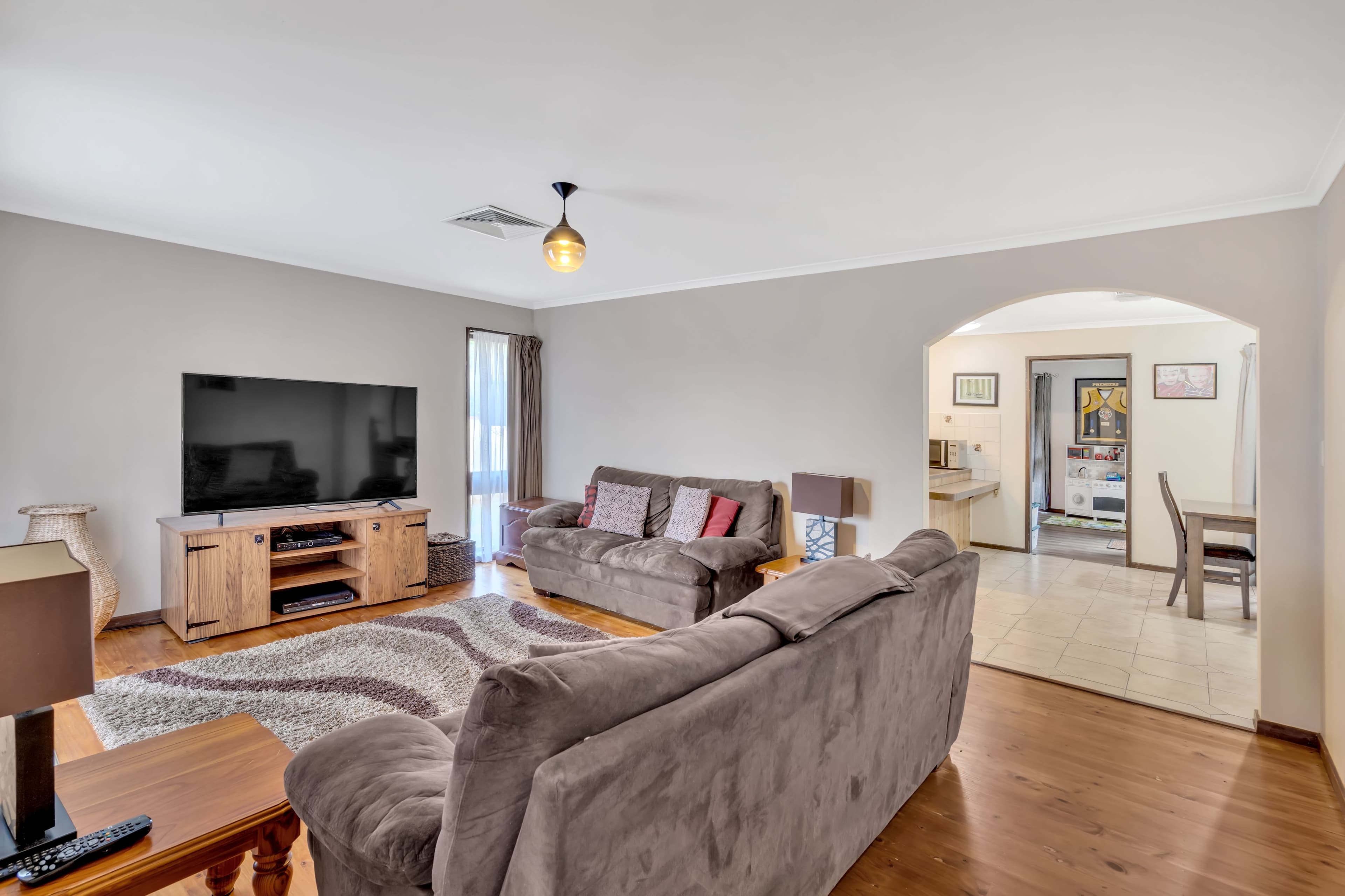 2 Bridgewater Road, Craigieburn VIC 3064, Craigieburn - Thumbnail 5