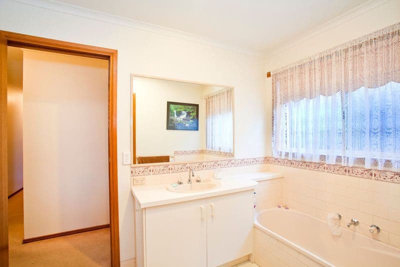 2 Ormsby Court, WARRNAMBOOL VIC 3280, Warrnambool - Thumbnail 8