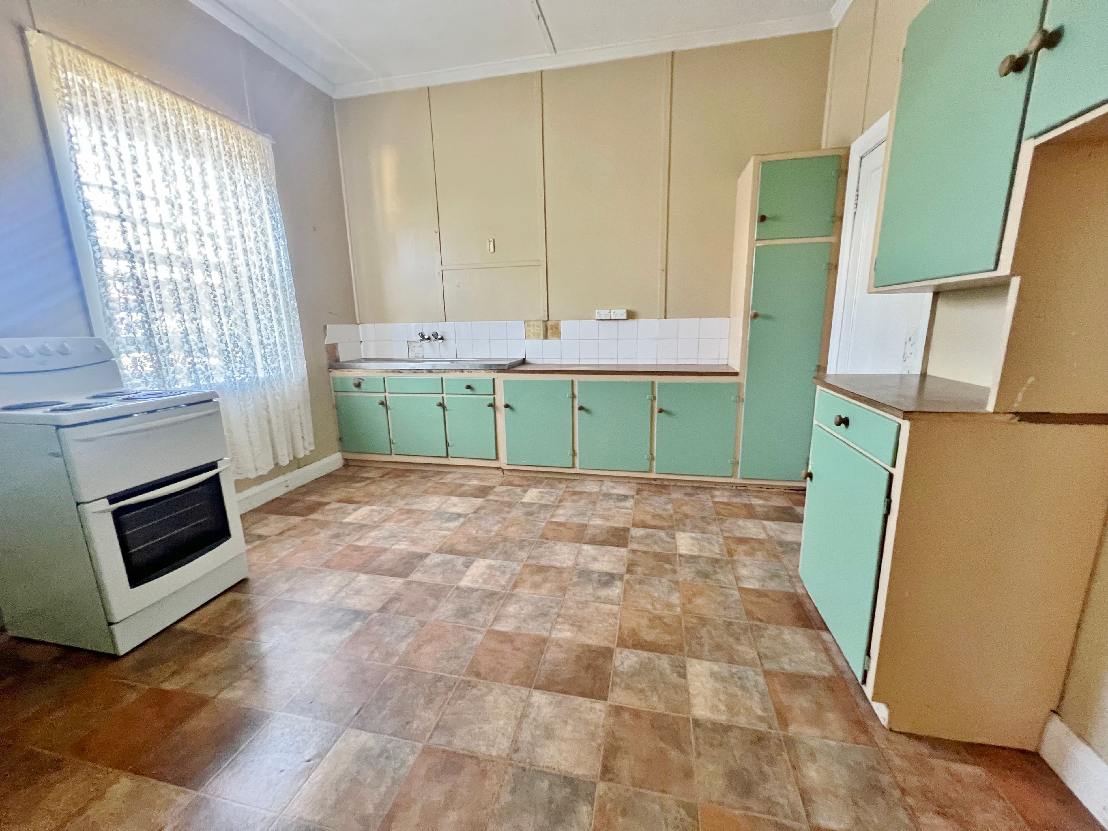 150 William Street, Young NSW 2594, Young - Thumbnail 3