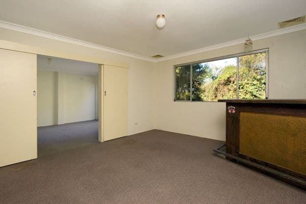 32 McEwan Avenue, WINSTON HILLS NSW 2153, Winston Hills - Thumbnail 2