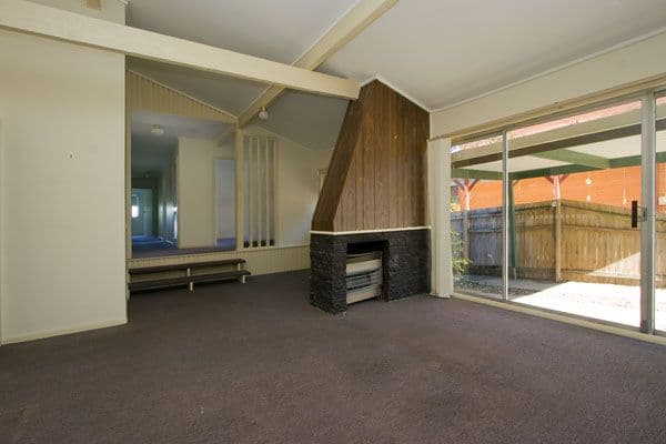 32 McEwan Avenue, WINSTON HILLS NSW 2153, Winston Hills - Thumbnail 4