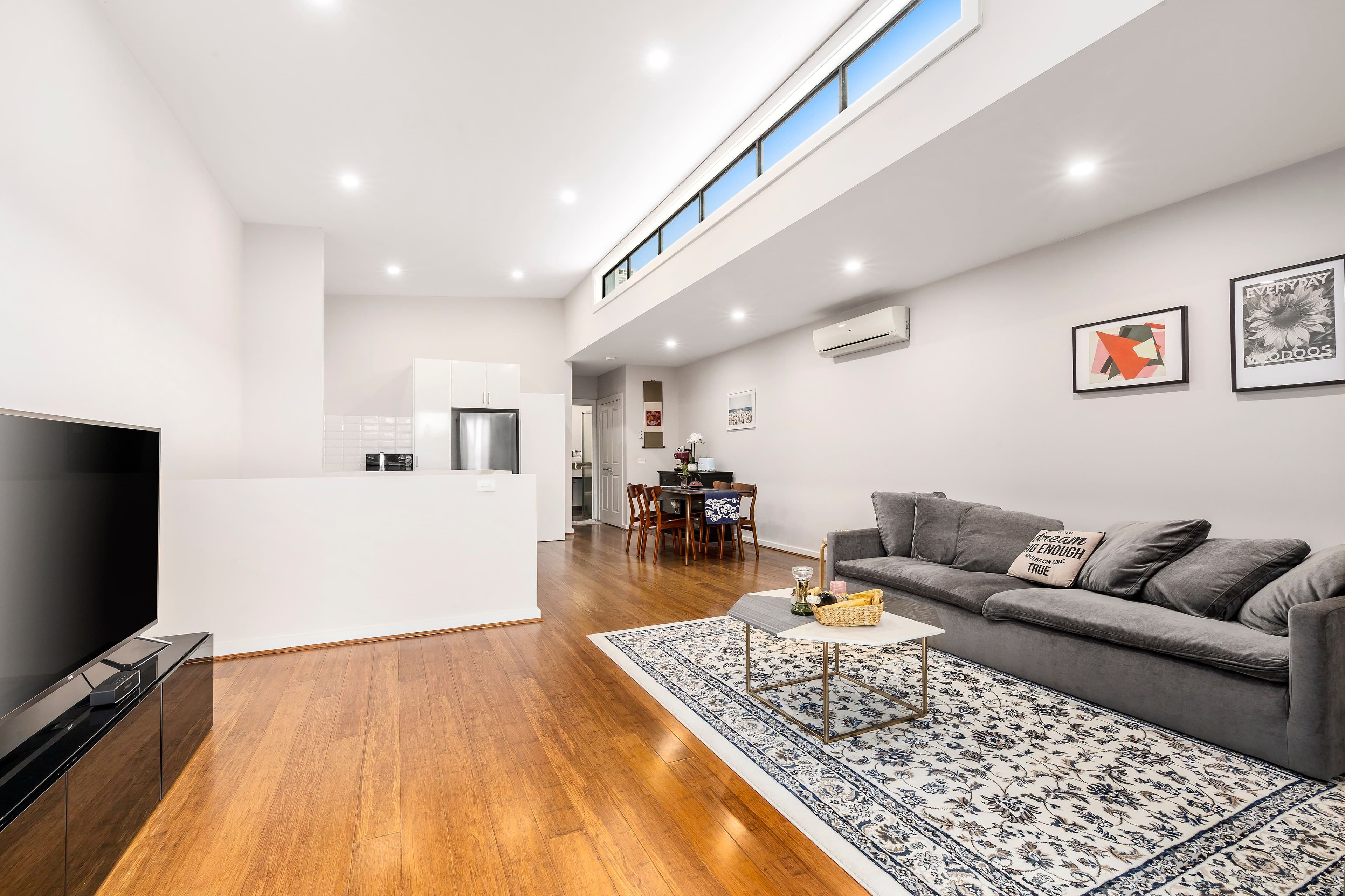 6 Vantage Close, Ringwood VIC 3134, Ringwood - Thumbnail 2
