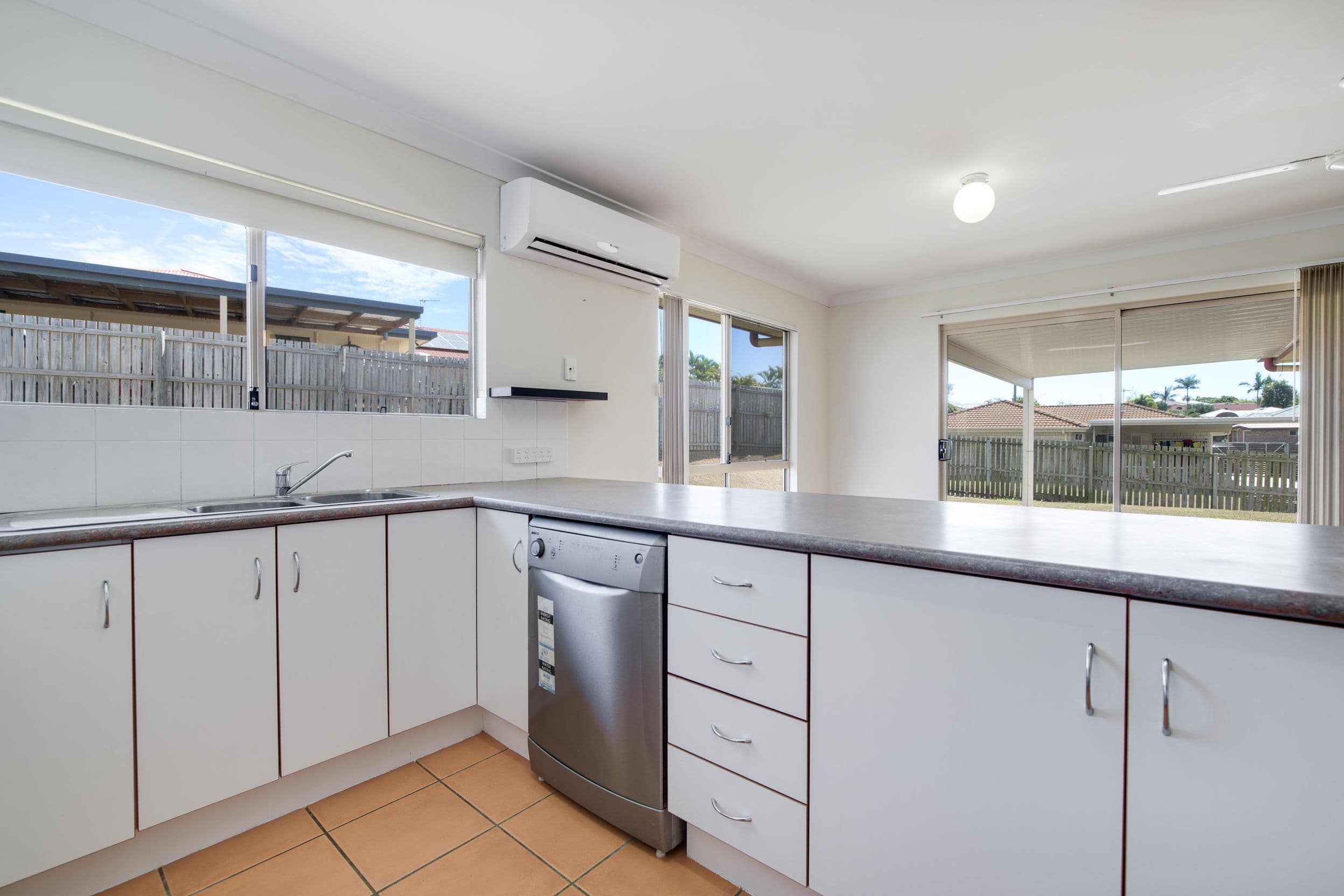 8 Saxonvale Court, New Auckland QLD 4680, New Auckland - Thumbnail 3