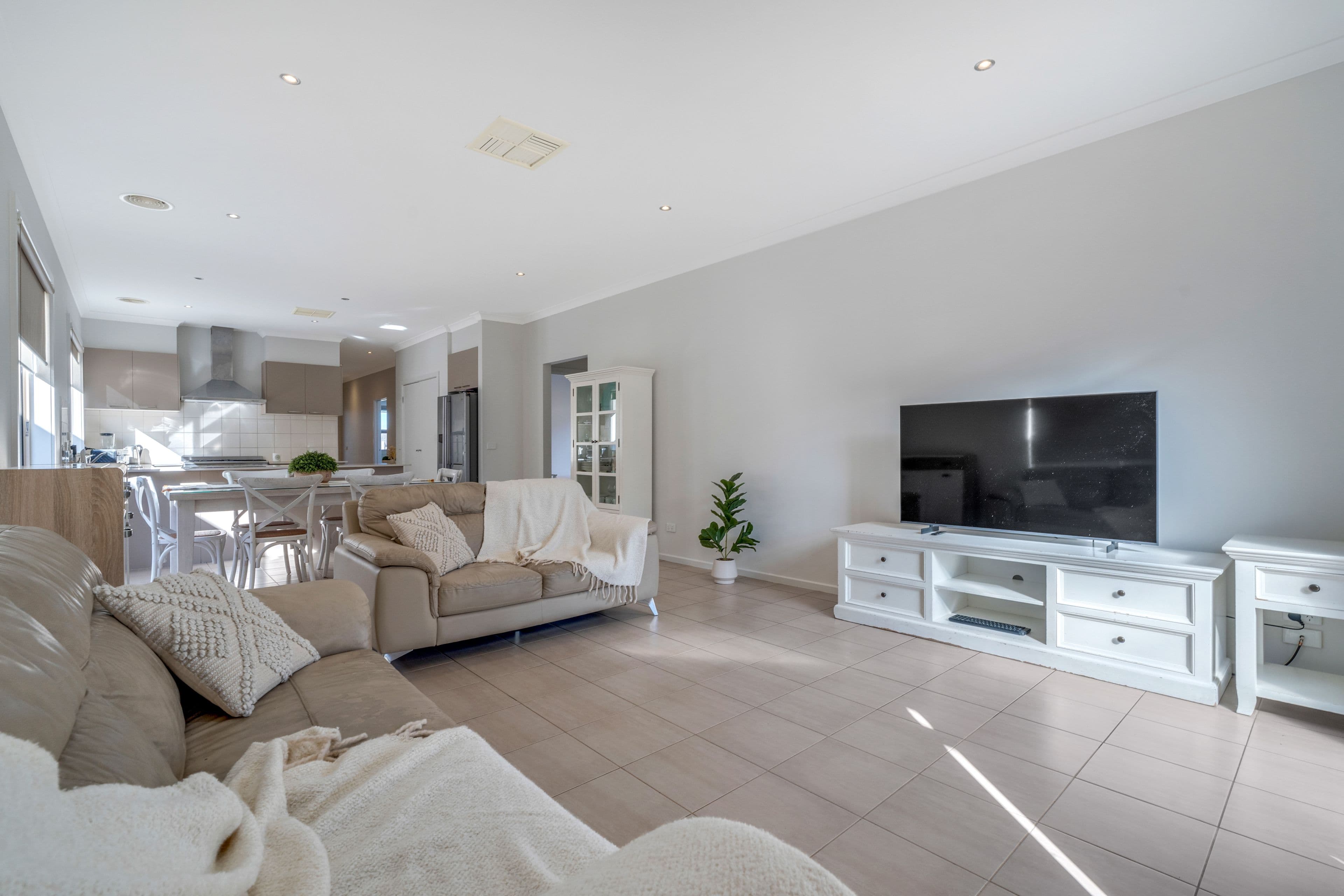 48 Kensley Circuit, Craigieburn VIC 3064, Craigieburn - Thumbnail 7