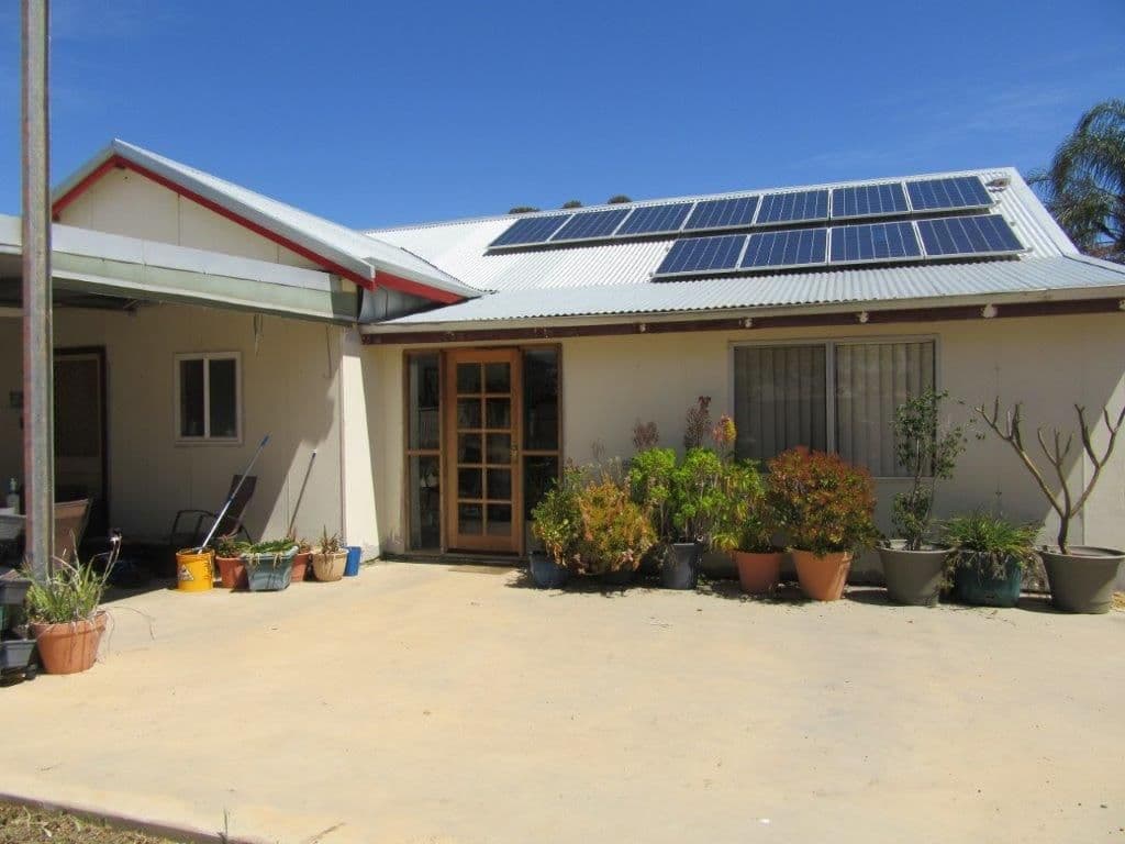10 Yarra Street, Carnamah WA 6517, Carnamah - Thumbnail 2