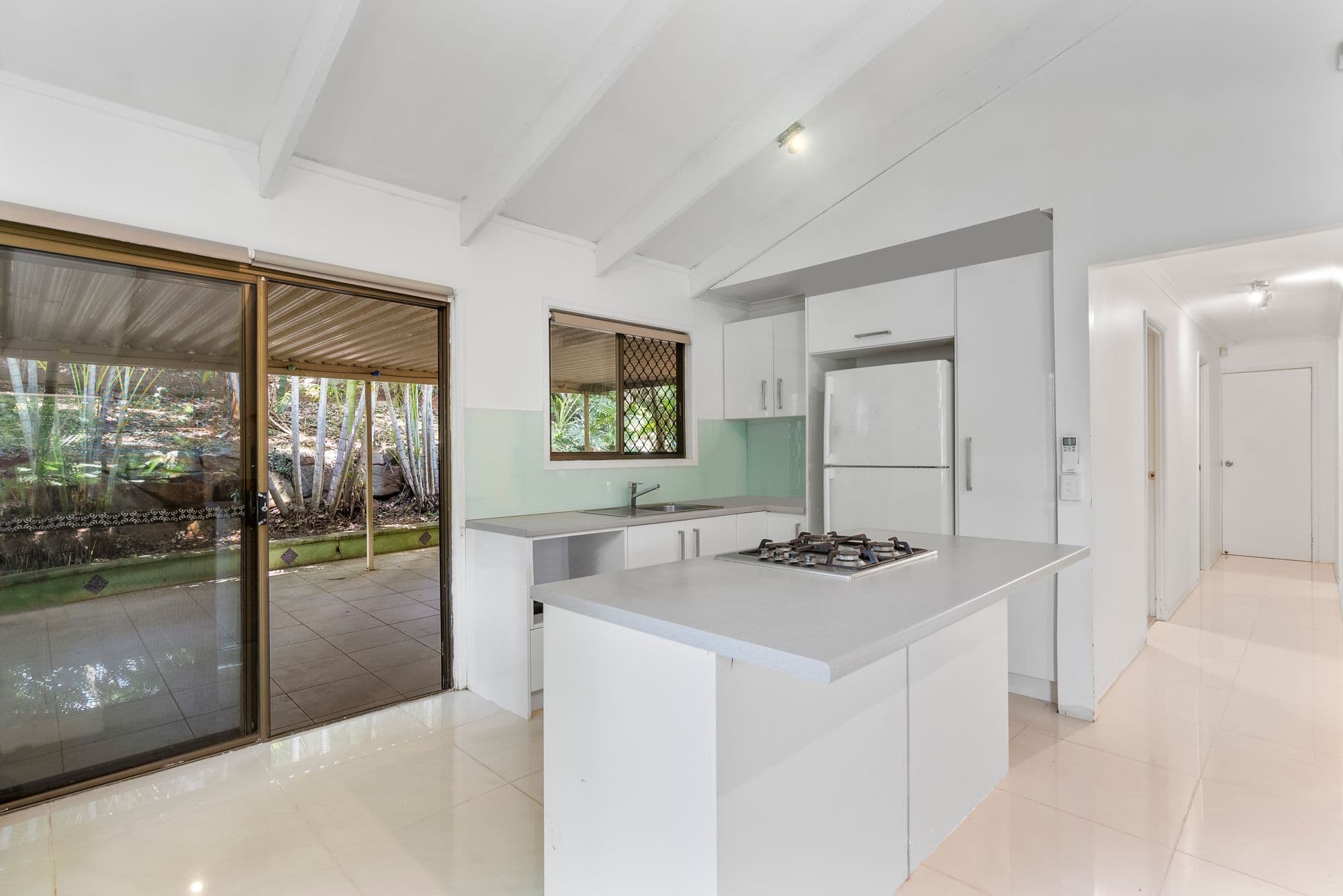 33 Beacon Drive, Cornubia QLD 4130, Cornubia - Thumbnail 4