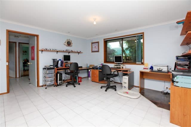 39 Hothlyn Drive, CRAIGIEBURN VIC 3064, Craigieburn - Thumbnail 3