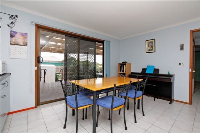 39 Hothlyn Drive, CRAIGIEBURN VIC 3064, Craigieburn - Thumbnail 4