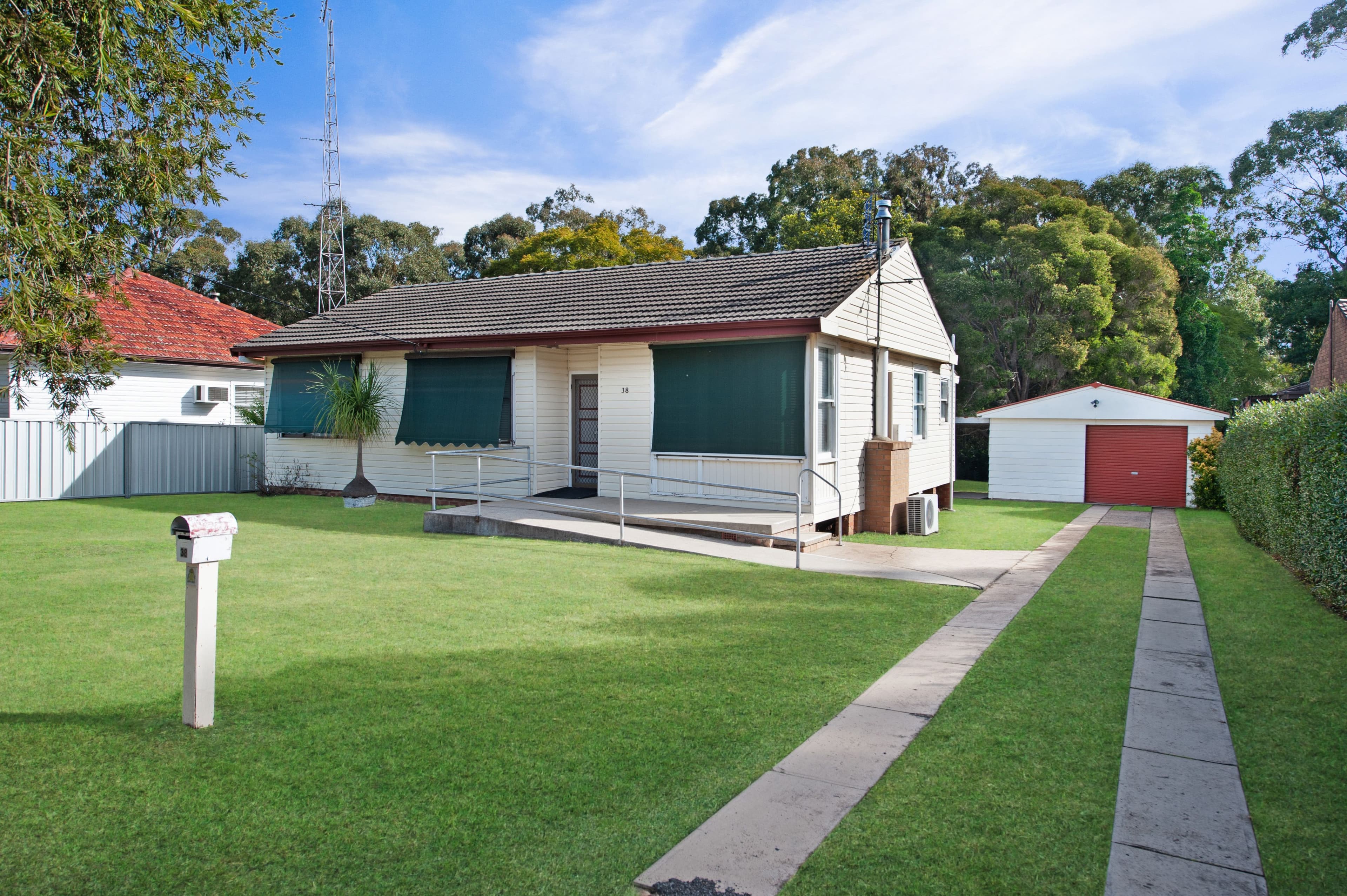 38 Bowen Street, Branxton - Image 1