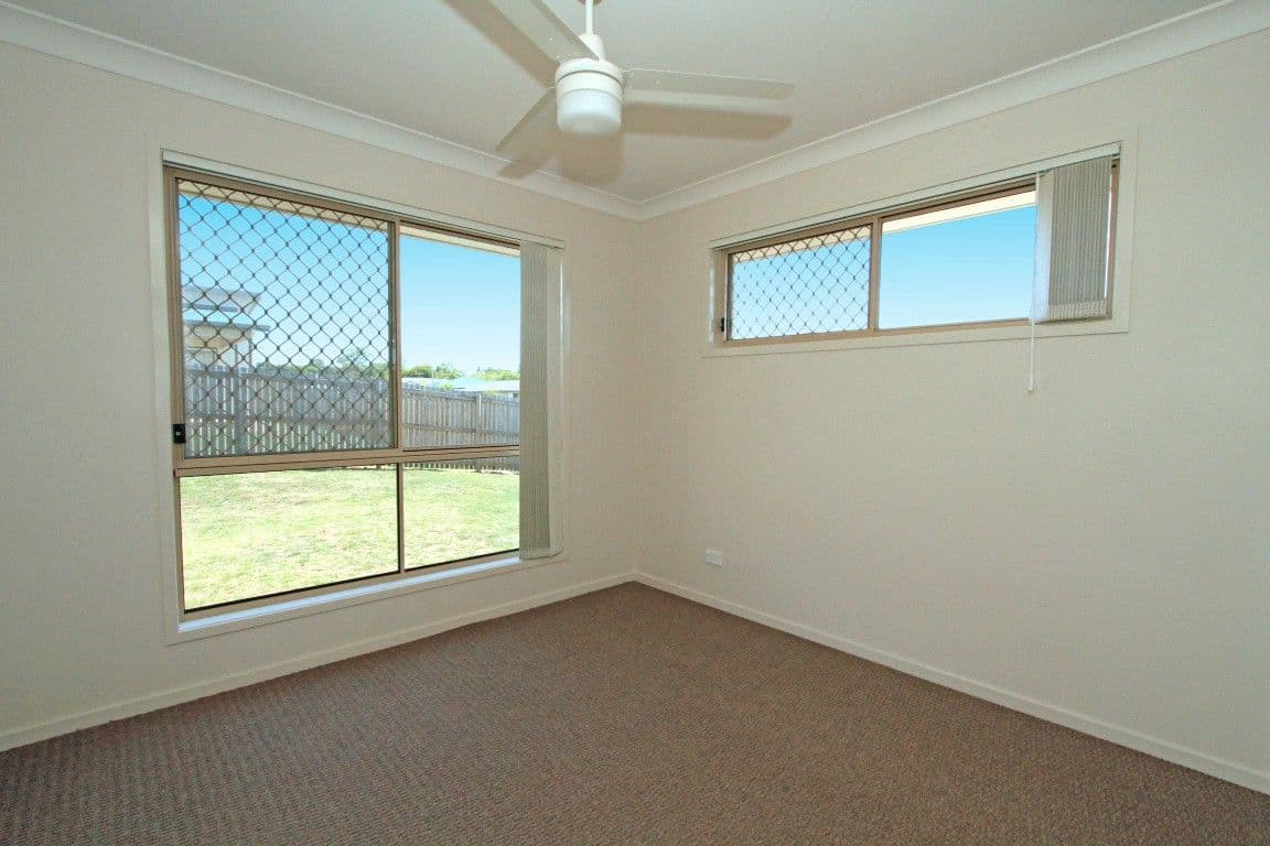 10 John Oxley Drive, GRACEMERE QLD 4702, Gracemere - Thumbnail 6