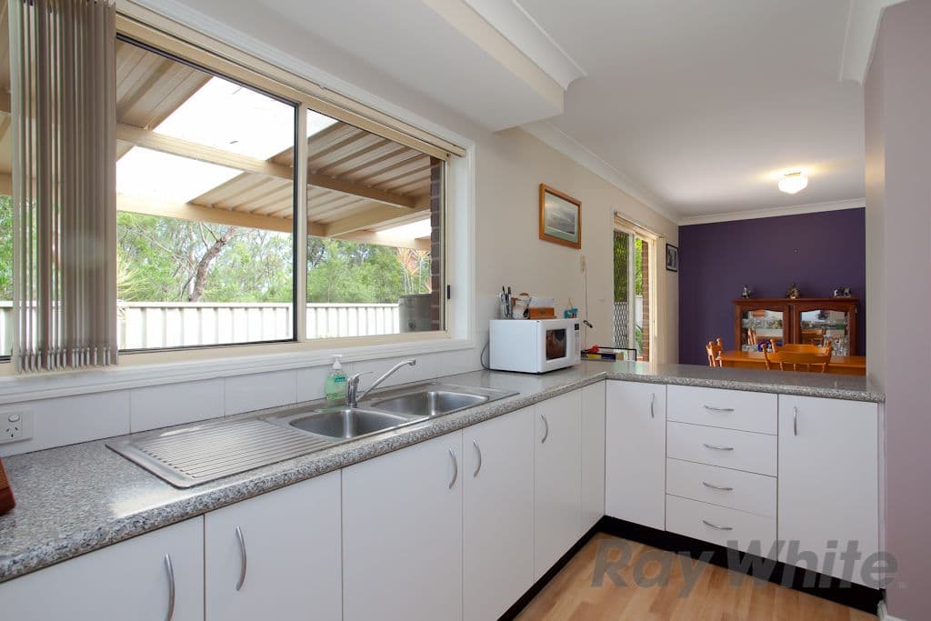 115 Ambleside Circuit, LAKELANDS NSW 2282, Lakelands - Thumbnail 4