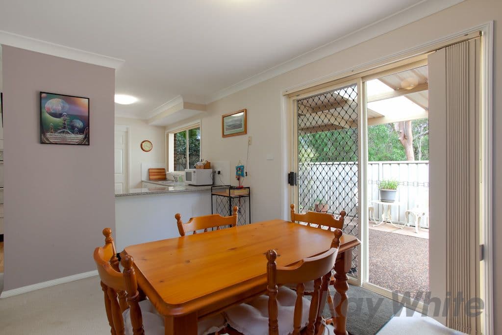 115 Ambleside Circuit, LAKELANDS NSW 2282, Lakelands - Thumbnail 6