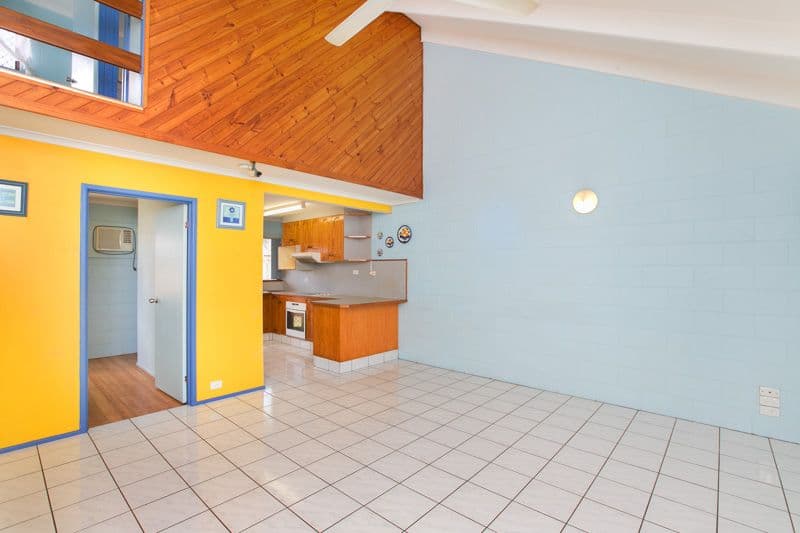 21 Mintaro Crescent, WOREE QLD 4868, Woree - Thumbnail 3