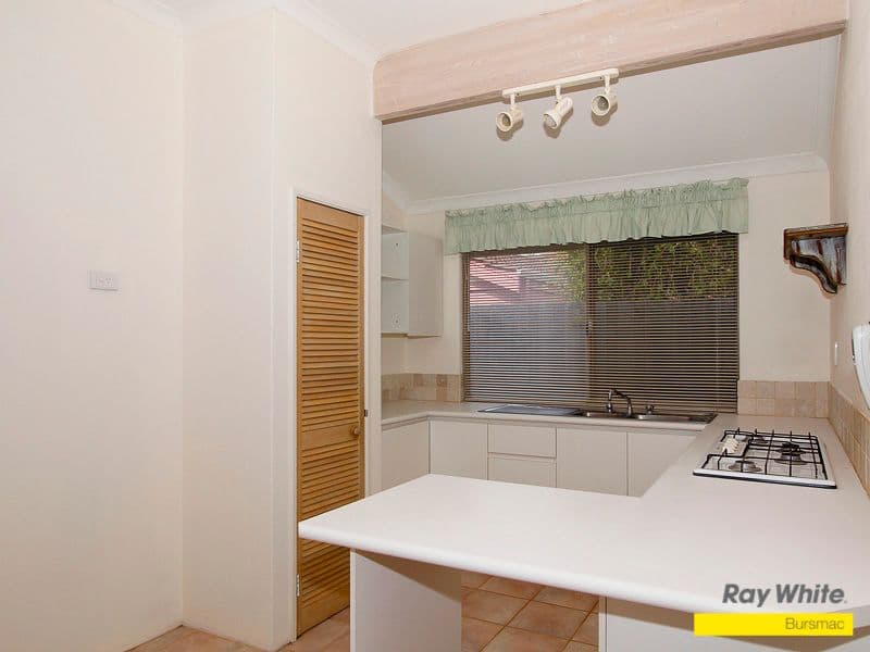 8 Hamelin Drive, BALLAJURA WA 6066, Ballajura - Thumbnail 5