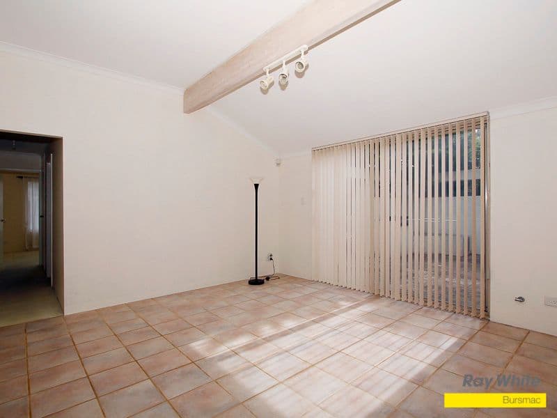 8 Hamelin Drive, BALLAJURA WA 6066, Ballajura - Thumbnail 6