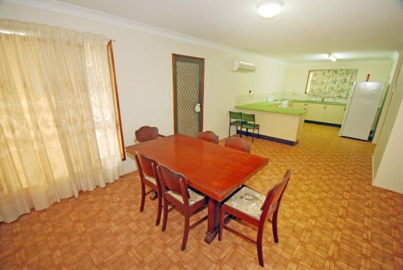 5 Robinson Street, YEPPOON QLD 4703, Yeppoon - Thumbnail 3