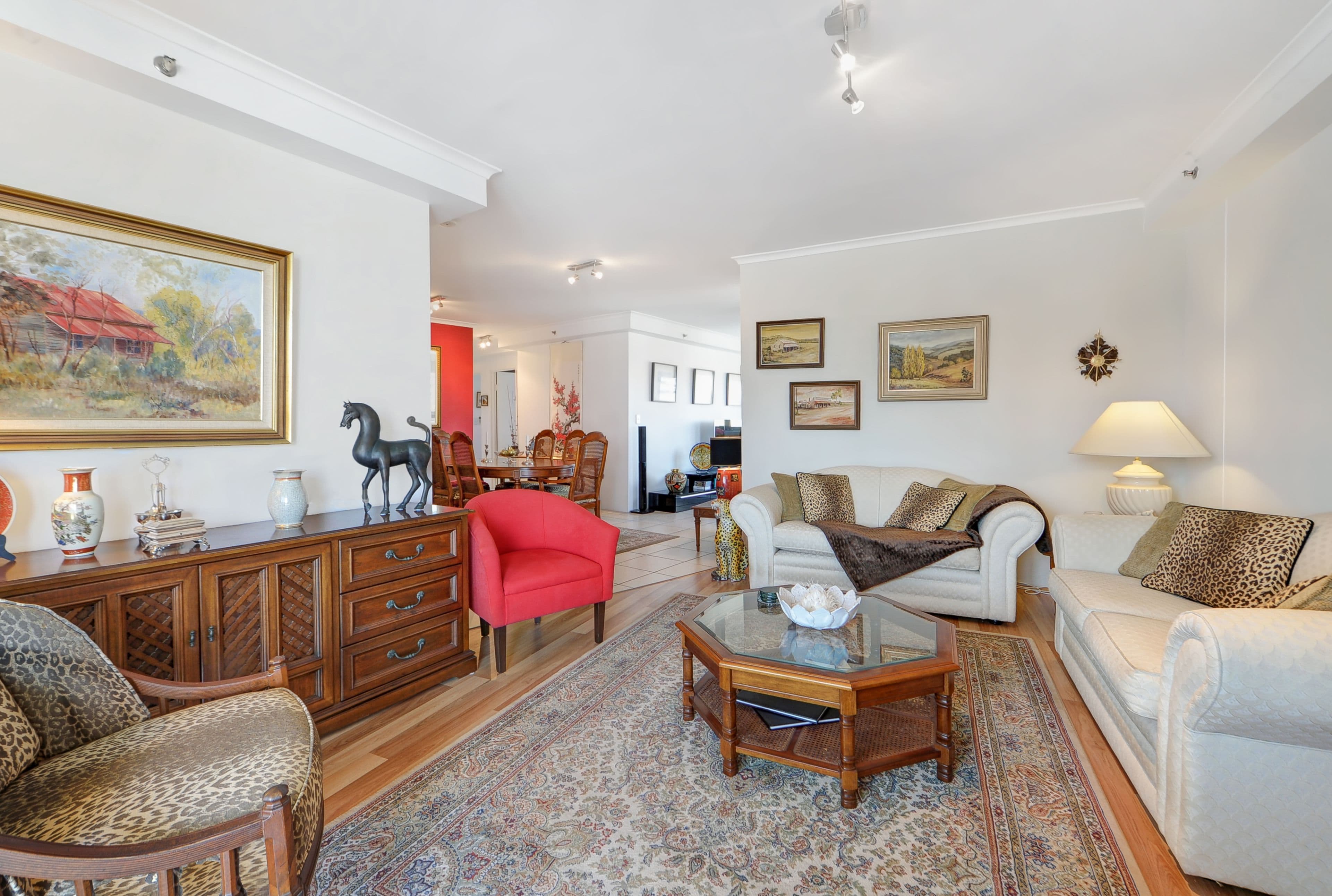 29 Woodroffe Avenue, Main Beach QLD 4217, Main Beach - Thumbnail 4
