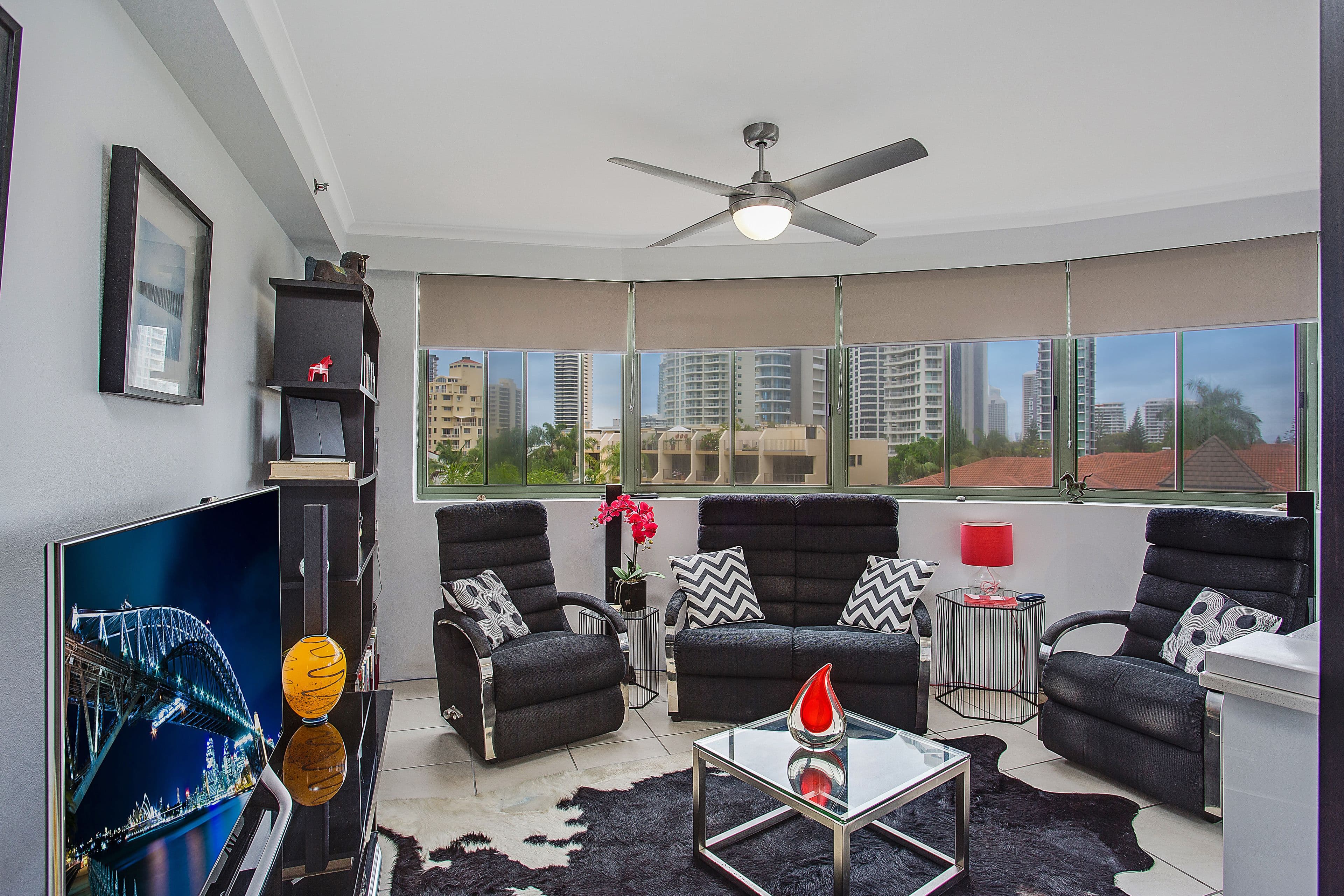 29 Woodroffe Avenue, Main Beach QLD 4217, Main Beach - Thumbnail 6