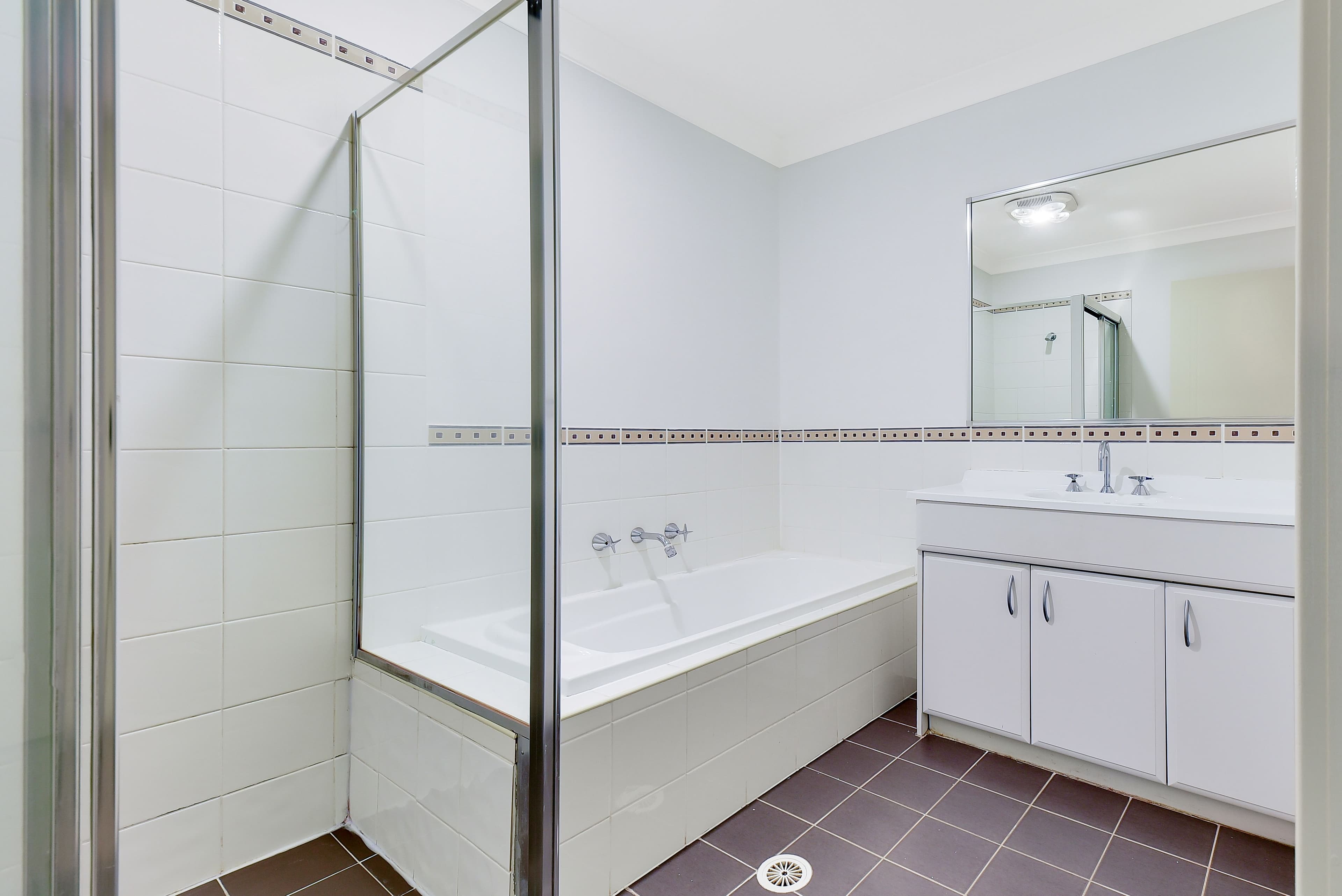 16 St Simon Close, Blair Athol - Thumbnail 7
