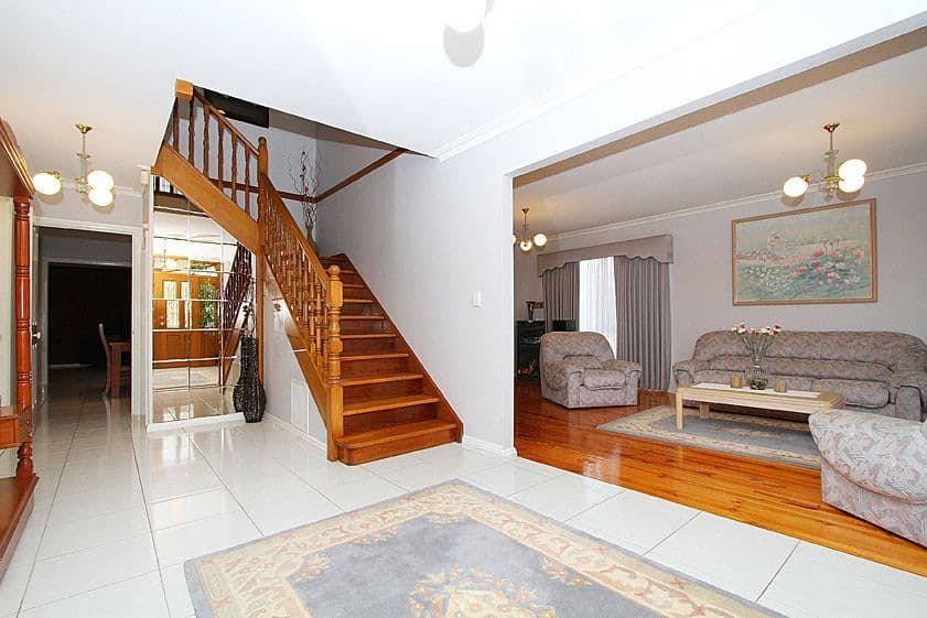 5 Fawkner Court, MILL PARK VIC 3082, Mill Park - Thumbnail 2