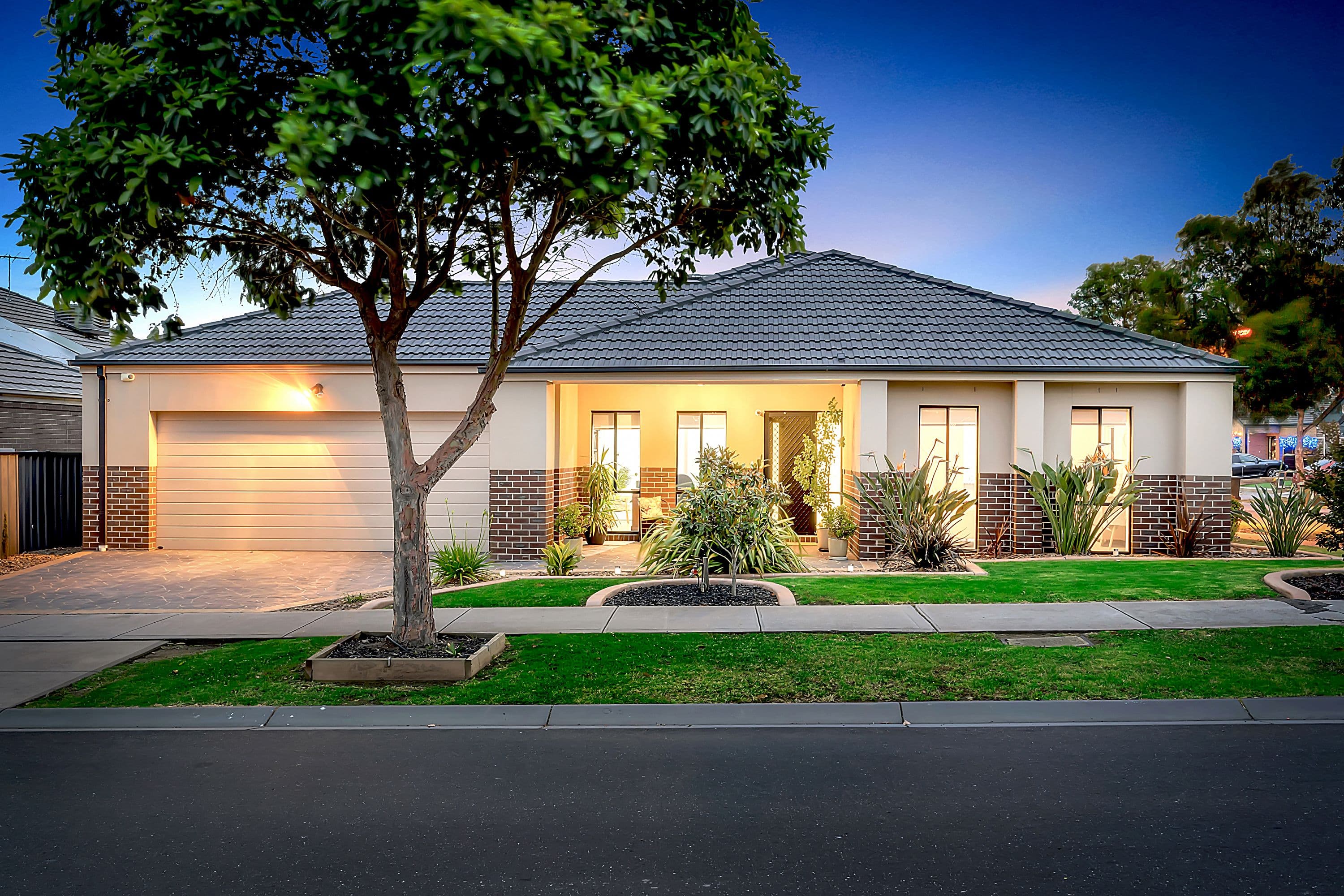 69 Hyde Park Avenue, Craigieburn VIC 3064, Craigieburn - Image 1