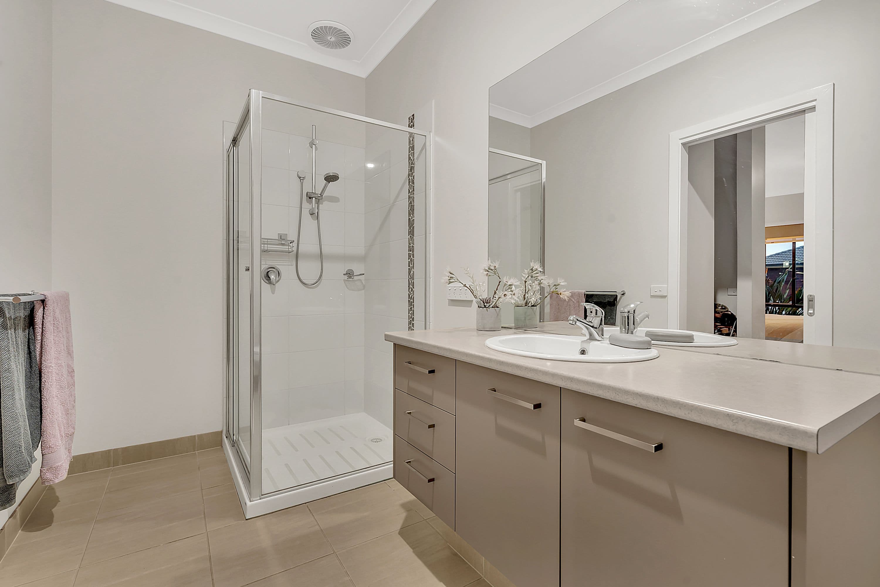 69 Hyde Park Avenue, Craigieburn VIC 3064, Craigieburn - Thumbnail 3