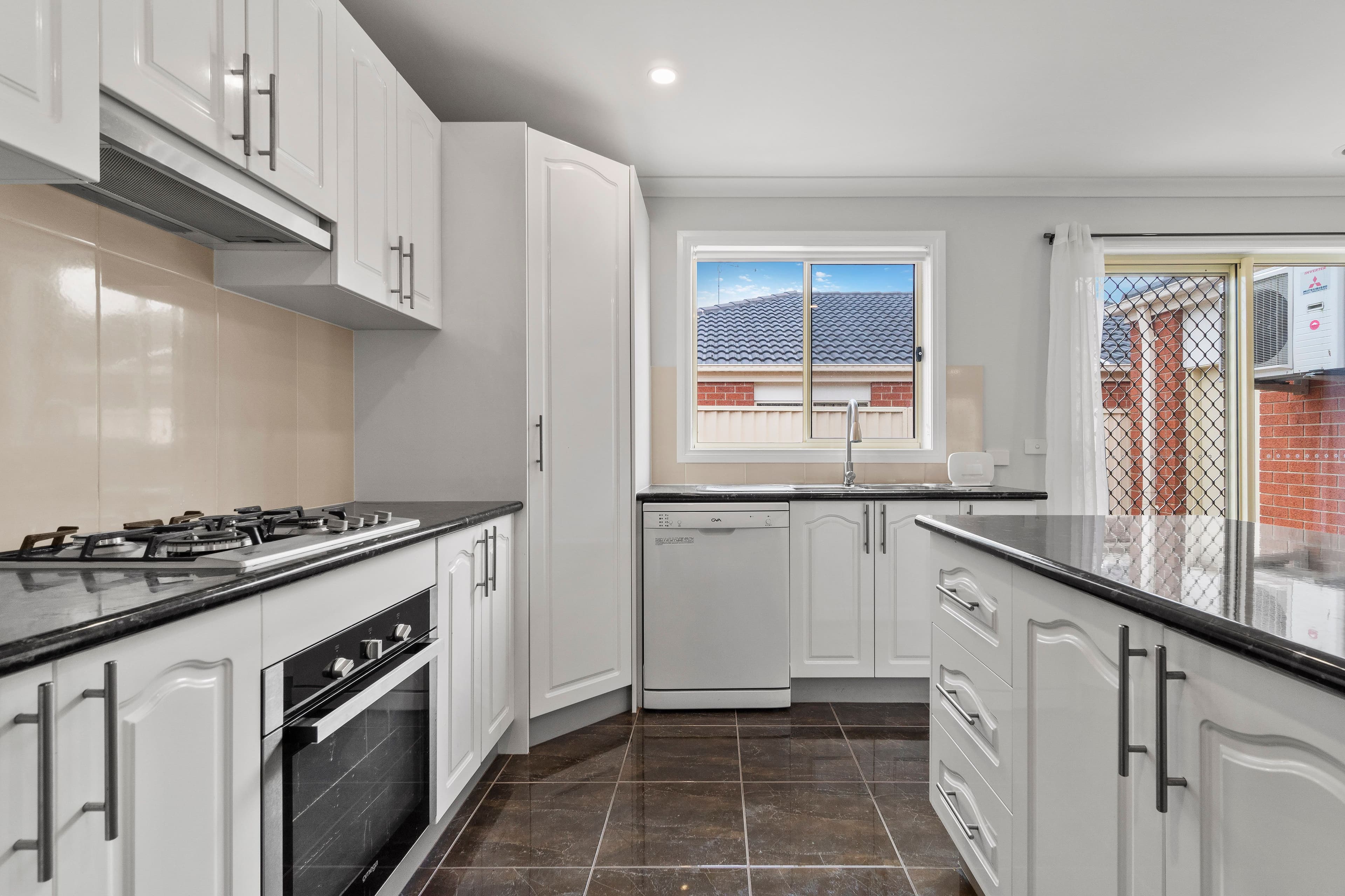 4A Penarie Place, Pakenham VIC 3810, Pakenham - Thumbnail 6