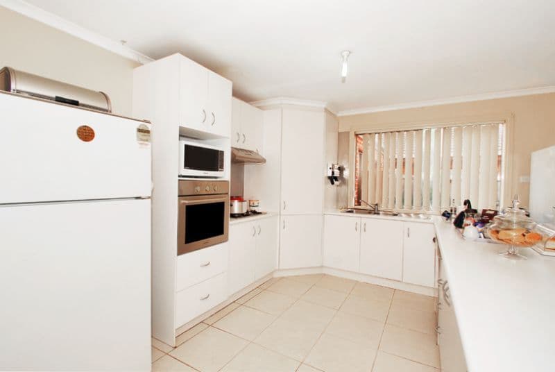 7 North Haven Drive, EPPING VIC 3076, Epping - Thumbnail 2