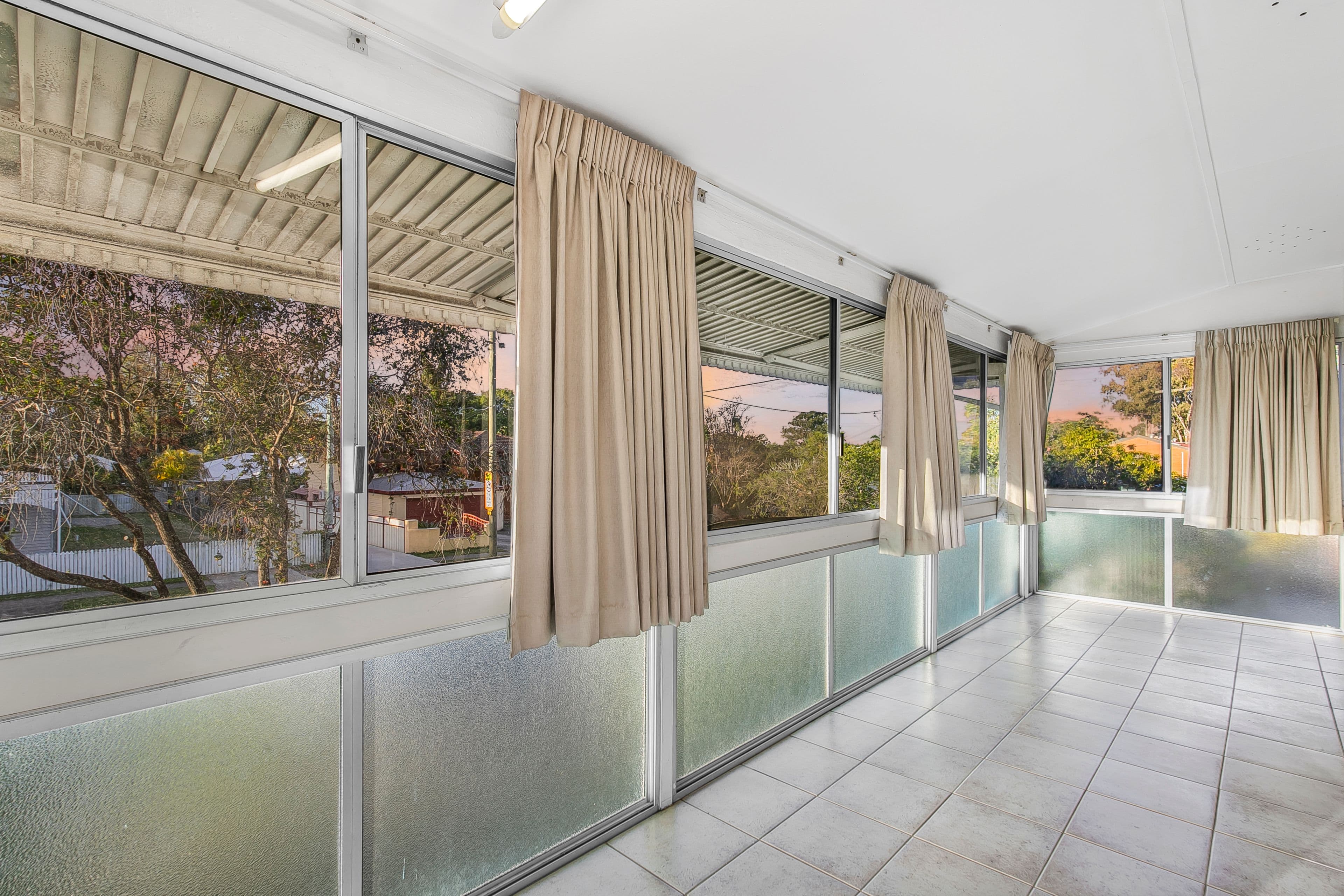 115 Lynne Grove Avenue, Corinda QLD 4075, Corinda - Thumbnail 6