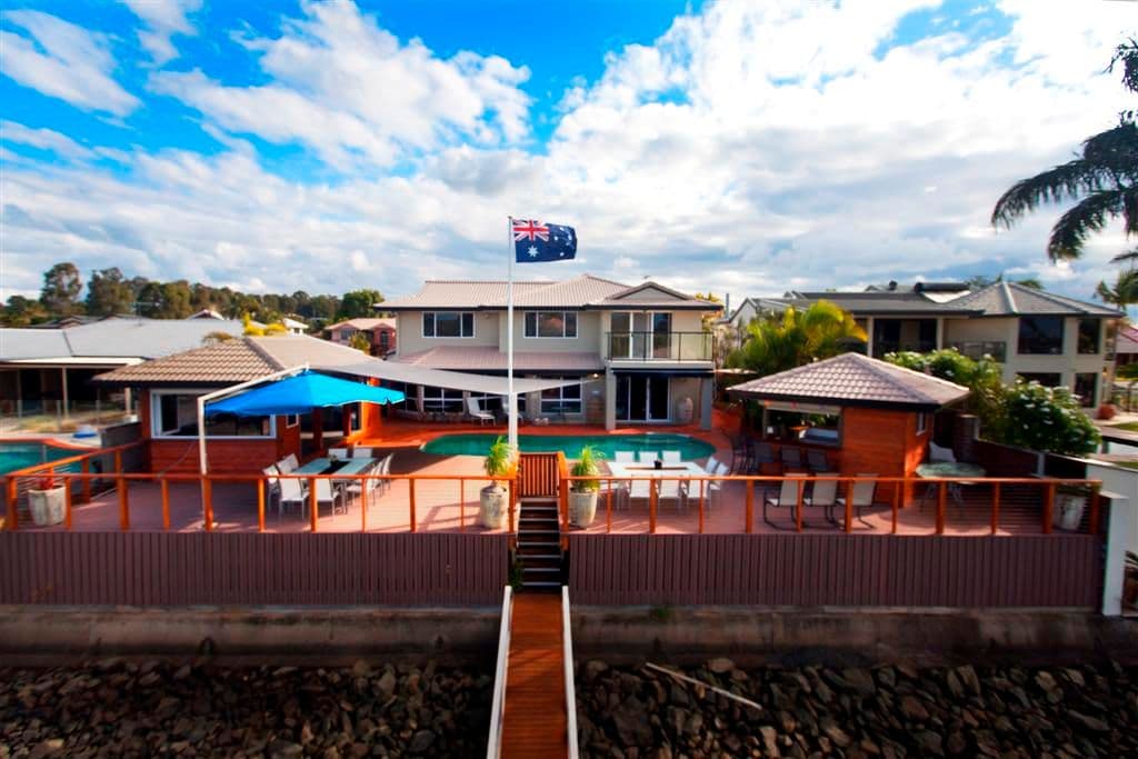 63 Mary Pleasant Drive, BIRKDALE QLD 4159, Birkdale - Image 1