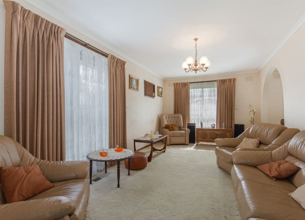 44 Erica Avenue, St Albans VIC 3021, St Albans - Thumbnail 2