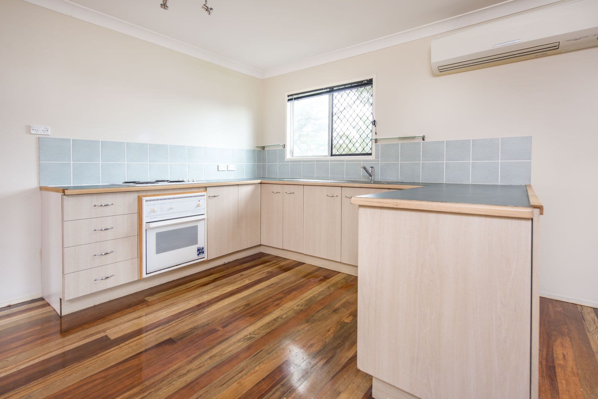 22 Ewinga Street, Kingston QLD 4114, Kingston - Image 1