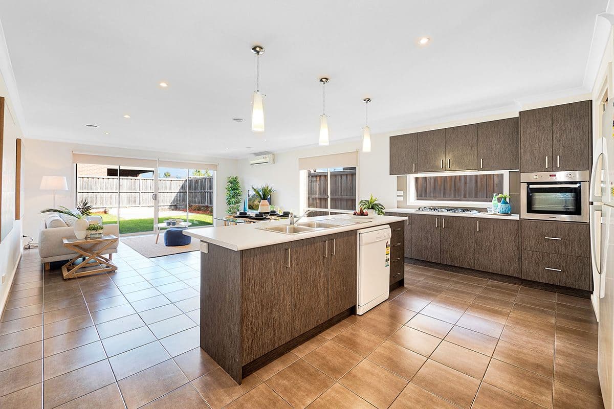 45 Chantenay Parade, Cranbourne North VIC 3977, Cranbourne North - Thumbnail 4