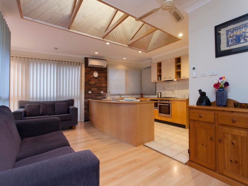 75 Lindrum Road, Frankston VIC 3199, Frankston - Thumbnail 3